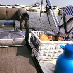 Diner on the water_breakfast
